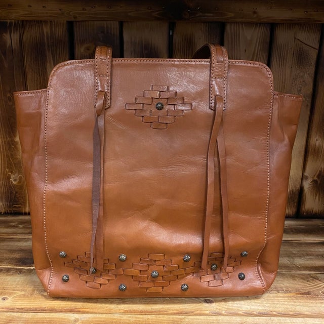 CLEARANCE PURSES Southern Comfort Western Wear